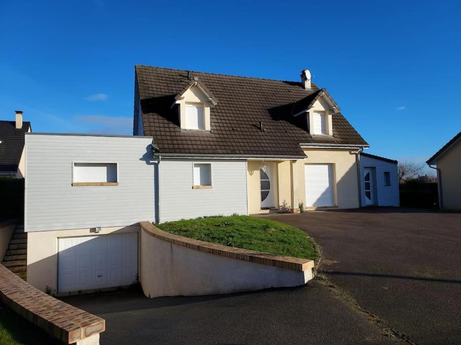 Villa Avec Piscine Chauffee A Moins 1H30 De Paris Saint-Pierre-des-Fleurs Exterior photo